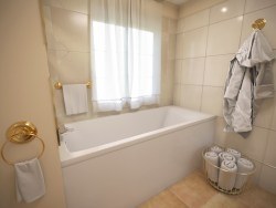 Каменная ванна AquaStone Арма 170